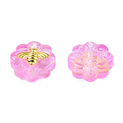Rose Chaud Perles de verre peintes par pulvérisation transparent, avec les accessoires en laiton plaqués or, fleur avec abeilles, rose chaud, 12x12x5mm, Trou: 1mm