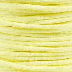 Caqui Claro Cuerda de nylon, cordón de cola de rata de satén, para hacer bisutería, anudado chino, caqui claro, 2 mm, aproximadamente 50 yardas / rollo (150 pies / rollo)