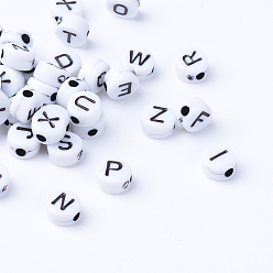 Letter Perles de lettre de trou horizontal acryliques artisanales, plat rond, noir, lettre, 6~7x3.5~4mm, Trou: 2mm, environ3600 pcs / 500 g