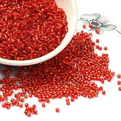 Roja Abalorios de la semilla de cristal, plata forrada, cilindro, rojo, 2x1.5 mm, agujero: 1.4 mm, sobre 50398 unidades / libra
