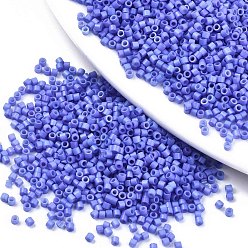 Azul Royal 11/0 califique una granada de cristal, cilindro, tamaño de grano de semilla uniforme, pintura para hornear, azul real, 1.5x1 mm, agujero: 0.5 mm, sobre 20000 unidades / bolsa