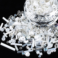 Blanc Perles de rocaille en verre, mixedstyle, formes mixtes, blanc, 1~7x2~4mm, Trou: 0.7~1mm, environ 450 g / livre