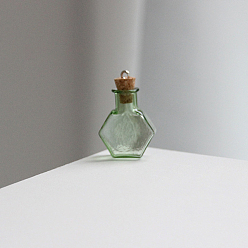 Lime Vert Bouteilles en verre hexagonales miniatures, avec bouchons en liège, bouteilles de vœux vides, pour accessoires de maison de poupée, fabrication de bijoux, lime green, 20x25mm