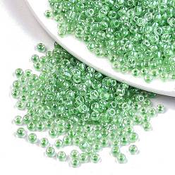 Verde Lima 6/0 perlas de cristal de la semilla, transparente interior colores lustre, agujero redondo, rondo, verde lima, 6/0, 4~5x2.5~4.5 mm, agujero: 1.2 mm, sobre 4500 unidades / bolsa