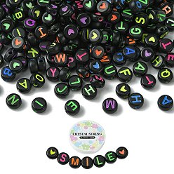 Color mezclado Kits de fabricación de pulseras de bricolaje, Incluye cuentas acrílicas redondas planas con letras y corazones., hilo elástico, color mezclado, 550 unidades / bolsa