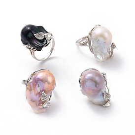 Pepita de perla natural con hoja de circonita cúbica anillo de puño abierto, joyas de latón chapado en platino para mujer, sin plomo y cadmio