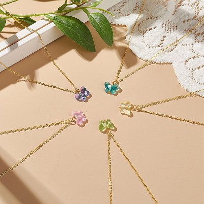 5 piezas 5 collares colgantes de mariposa de cristal de color con cadenas de cable de latón para mujeres
