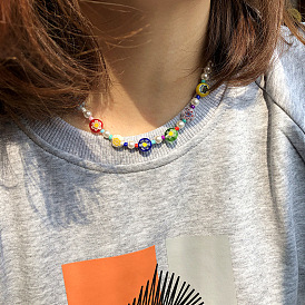 Collier de perles de verre pétale de marguerite colorée pour femme, tour de cou de perles