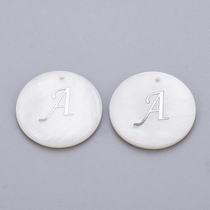 Pendentifs de coquillages d'eau douce, recouvert de fer, plat rond avec la lettre initiale