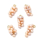 Encantos de cierre de anillo de resorte de latón en racimo de perlas naturales