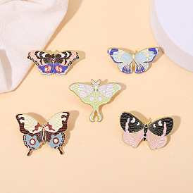 Colorful Butterfly Brooch: Creative Metal Badge for Fashionable Accessories