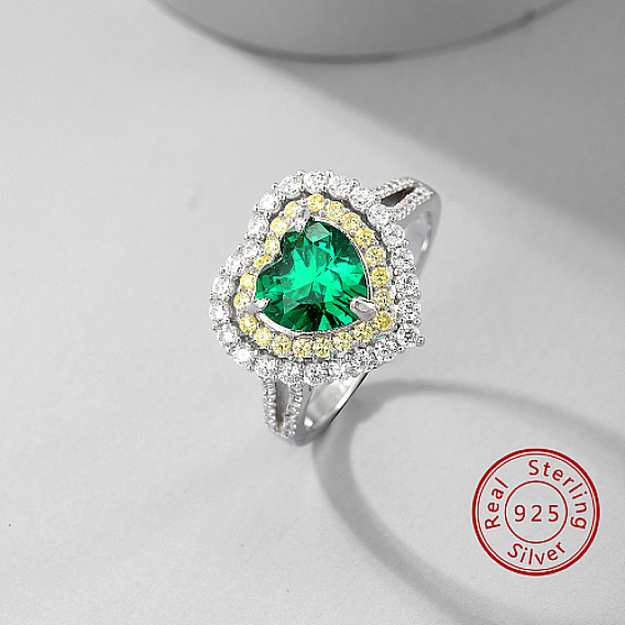 Серебряное кольцо с родиевым покрытием в виде сердца на палец, с зеленым фианитом, с печатью 925