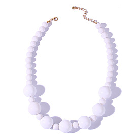Collier en acrylique perlé fait à la main, mode européenne et américaine, chaîne de cou de perles rondes personnalisée pour femmes.