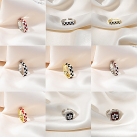 Потрясающее кольцо с квадратным цветком, бриллиантами и жемчугом в черно-белом шахматном узоре - невыцветающее украшение