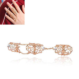Metal Punk Style Hollow Carved Joint Ring for Fashionable Women