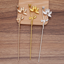 Accessoires de bâton de cheveux en fer, avec les supports de cabochons en alliage, lotus