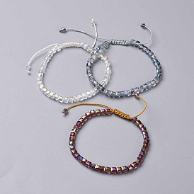 Bracelets perlés tressés par verre d'électroplate, avec du fil de nylon cordon, cube