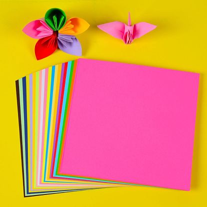 Papier origami, papier plié à la main, pour le bricolage scolaire et les arts et l'artisanat des enfants