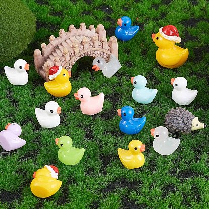 40 Pcs 4 Style Luminous Mini Ducks, Yellow and White Tiny Ducks, Christmas Hat Resin Duck, Mini Resin Animal for Fairy Garden, Miniature Landscape, Tabletop, Cake, Potted Plants Decor