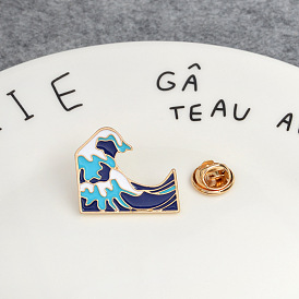 Stylish Ocean Wave Oil Drop Cartoon Brooch - Unique Alloy Pin for Fashionable Look