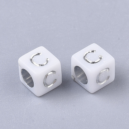 Perles acryliques plaqués, trou horizontal, cube avec lettre initiale aléatoire