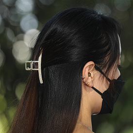 Double-row small pearl hair clip with diamond one-word hairpin, shark clip, temperament hair accessory 8cm.