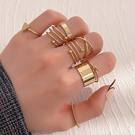 Vintage Geometric Metal Ring Set for Women - Simple and Fashionable European Style Jewelry Collection
