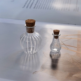 Botella de vidrio, con tapón de corcho, deseando botella
