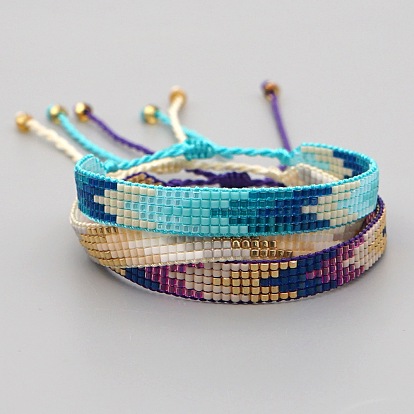 Bohemian Ethnic Style Handmade Bracelet with Geometric Gradient Color Beads Weaving.