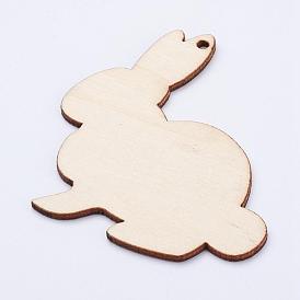 Etiqueta en blanco de madera sin teñir grandes colgantes de conejito, conejo