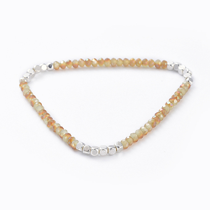 Perles de verre galvanoplastie étendent bracelets, avec des perles cubiques en laiton