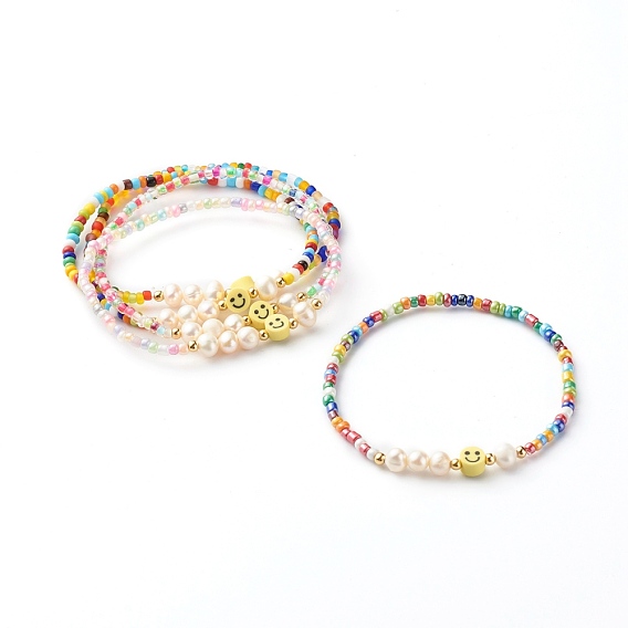 Perlas de vidrio se extienden pulseras, con perlas naturales y perlas de arcilla polimérica, sonrisa