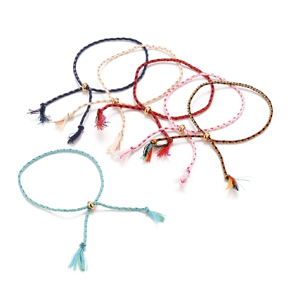 Fabrication de bracelets coulissants en cordons de coton tressés réglables, avec des perles en laiton plaqué or