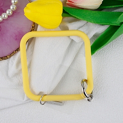 Jaune Cordon de téléphone à boucle carrée en silicone, lanière de poignet avec porte-clés en plastique et alliage, jaune, carré: 8.62x8.62 cm