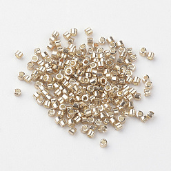 Verge D'or Pâle Perles de bugle de verre plaqué, verge d'or pale, 1~2x1.5~2mm, trou: 0.5 mm, sur 100 g / sac