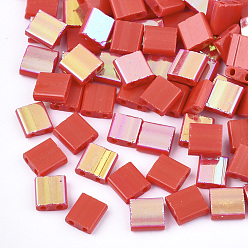 Rouge Déposer des perles de rocaille en verre opaque, 2-trou, rectangle, de couleur plaquée ab , rouge, 5x4.5~5.5x2~2.5mm, Trou: 0.5~0.8mm