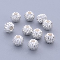 Argent Perles en alliage de style tibétain, sans plomb et sans cadmium, ronde, argent couleur, environ 7 mm de diamètre, Trou: 1mm