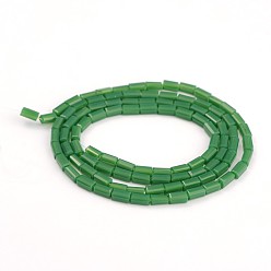 Vert Facettes cuboïde couleur unie brins de billes de verre, verte, 4x2mm, Trou: 0.5mm, Environ 100 pcs/chapelet, 15.7 pouce