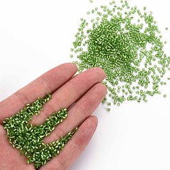 Зеленый лайм Стеклярус, серебряная линия, зеленый лайм, 1.8~2.2x1.8~2 мм, отверстие : 0.8~0.9 мм, Около 15000 шт / фунт