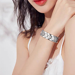 Couleur Acier Inoxydable Bracelets de bande de montre de chaîne de panthère d'acier inoxydable de Shegrace, avec des agrafes de bande de montre, couleur inox, 9 pouce (23 cm)