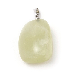 Jade Nouveau Nouveaux pendentifs en jade naturel, avec les accessoires en laiton de tonalité de platine, nuggets, 23~30x13~22x12~20mm, Trou: 5x3mm