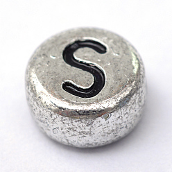 Letter S Perles de lettre à trou horizontal en acrylique plaqué, plat rond, letter.s, 7x4mm, Trou: 1.3mm, environ3600 pcs / 500 g