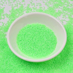(DB2040) Vert Menthe Lumineux Perles miyuki delica, cylindre, perles de rocaille japonais, 11/0, (db 2040) vert menthe lumineux, 1.3x1.6mm, trou: 0.8 mm, sur 2000 pcs / bouteille, 10 g / bouteille