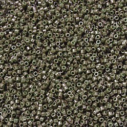 (DB0657) Teinté Opaque Gris Olive Perles miyuki delica, cylindre, perles de rocaille japonais, 11/0, (db 0657) olive terne opaque teint, 1.3x1.6mm, trou: 0.8 mm, sur 2000 pcs / bouteille, 10 g / bouteille