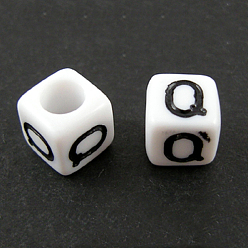 Letter Q Lettre acrylique européenne perles, trou horizontal, cube, letter.q, 10x10x10mm, Trou: 3.5~4mm, environ598 pcs / 500 g