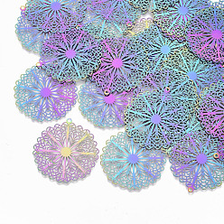 Rainbow Color Placage ionique (ip) 304 pendentifs en filigrane en acier inoxydable, embellissements en métal gravé, fleur, couleur arc en ciel, 37x35x0.3mm, Trou: 1.5mm