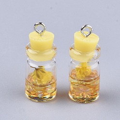 Jaune Décorations de bouteille en verre, avec résine strass et bouchon, fleur séchée et fer, platine, jaune, 26~27x9.5~10mm, Trou: 1.8mm