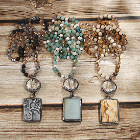 Прямоугольные и плоские круглые ожерелья с подвесками из драгоценных камней в стиле бохо