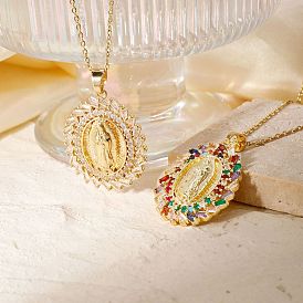 Collar con colgante de la Virgen María con circonita cúbica pavé de latón en tono dorado, accesorio de moda para mujer