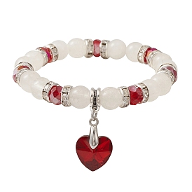 Эластичный браслет из натуральных кристаллов кварца и стеклянных бусин с подвесками в виде сердечек на День святого Валентина